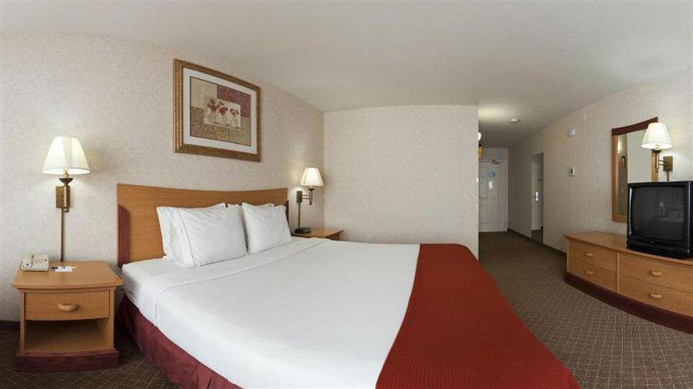 Holiday Inn Express & Suites Tracy By Ihg Exterior foto