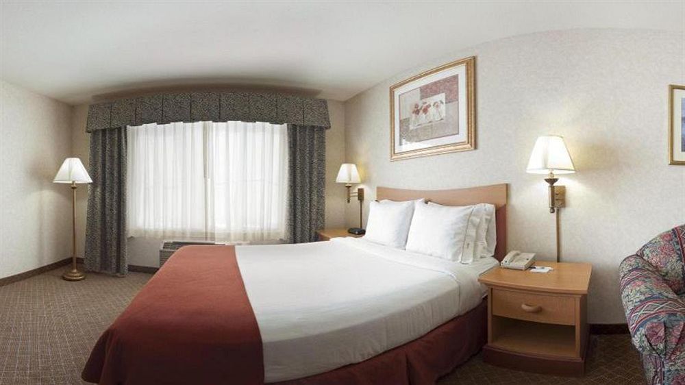 Holiday Inn Express & Suites Tracy By Ihg Exterior foto
